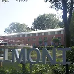 فندق 50|50 Belmont 3*